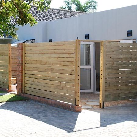 Secure, Private, Queen Room Close To Airport Port Elizabeth Esterno foto