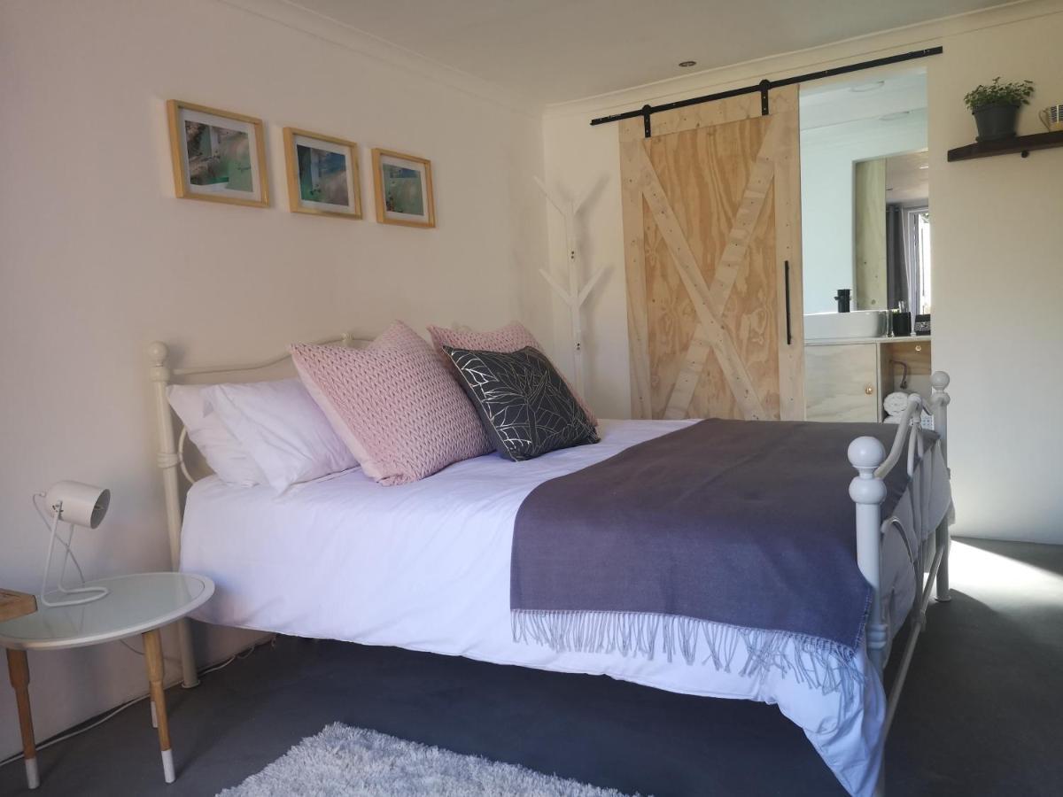 Secure, Private, Queen Room Close To Airport Port Elizabeth Esterno foto