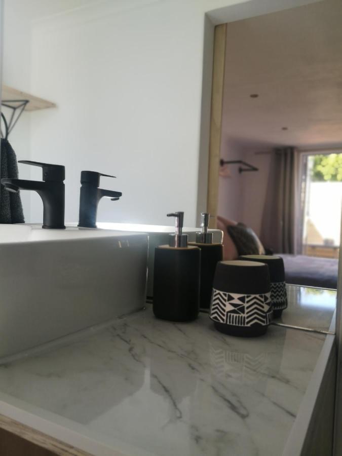 Secure, Private, Queen Room Close To Airport Port Elizabeth Esterno foto